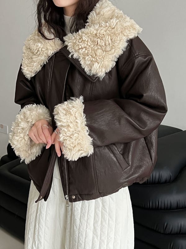 Μπουφάν Down με PU ύφασμα, πλήρωση από λευκά πάπια πούπουλα 86–90%, γιακάς τύπου πέτο με ψεύτικη γούνα, φερμουάρ