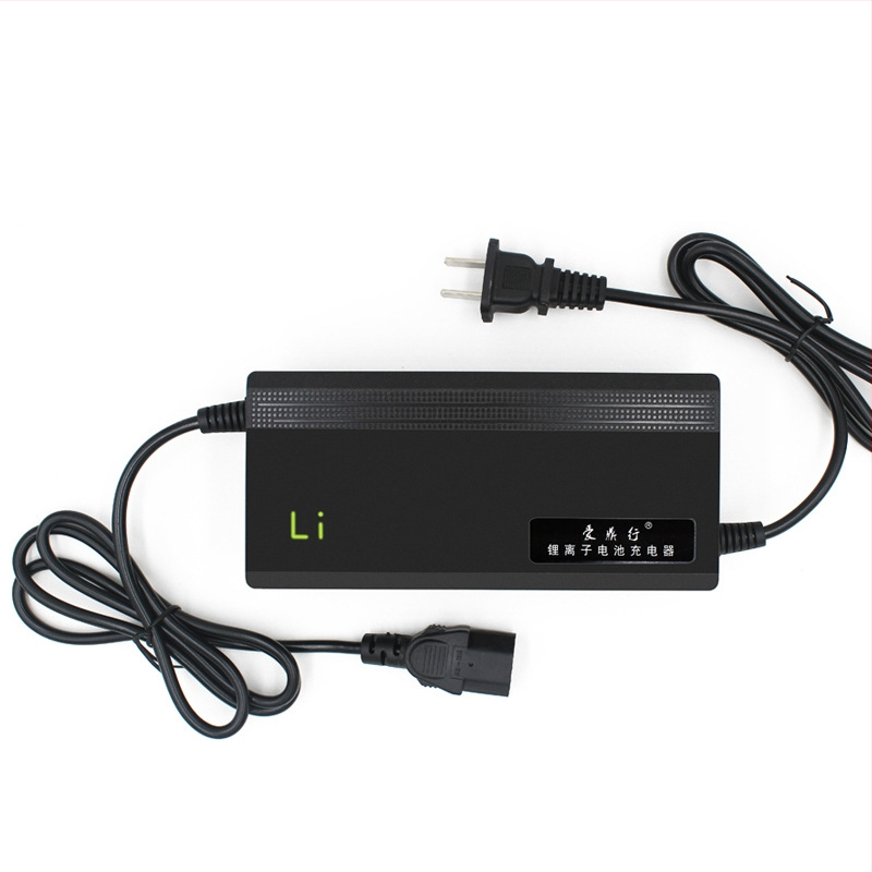 12V Li-ion punjač za balansiranje vozila – pametni punjač, izlazi 12.6V/14.6V/16.8V, struja punjenja 2–10A, ulaz 110–240V AC