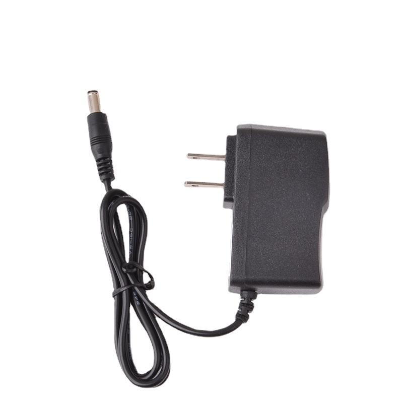 Punjač polimernih Li-ion baterija za 18650 — 4.2V/1A, 8.4V/1A, 12.6V/1A; ulaz AC100-240V