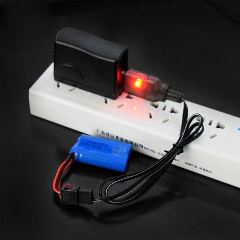 SM4P reverzni punjač za Li‑ion bateriju 7.4V (2S), 4‑pin, USB kabel, ulaz DC5V