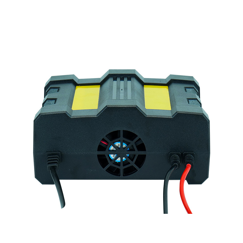 Punjač baterije za auto 12V/24V s inteligentnom popravkom i automatskim isključivanjem pri punjenju; Ulaz: AC 220V; Izlaz: DC 12V/24V; Pogodan za baterije