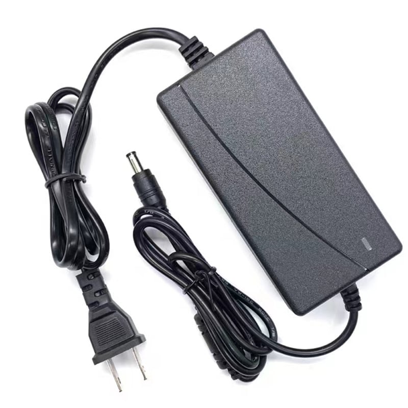 Punjač za litijsku bateriju 21V 2A za električne alate – kompatibilan s baterijama 12.6V/16.8V/21V; ulaz AC100-240V; izlaz DC21V2A; CE/FCC certificirano