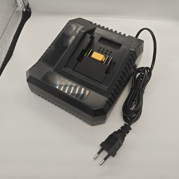 Makita 21V baterijski dok punjač — ulaz 110-240VAC, izlaz 5-48V, snaga 48W, certifikacije EMC CE ETL FCC