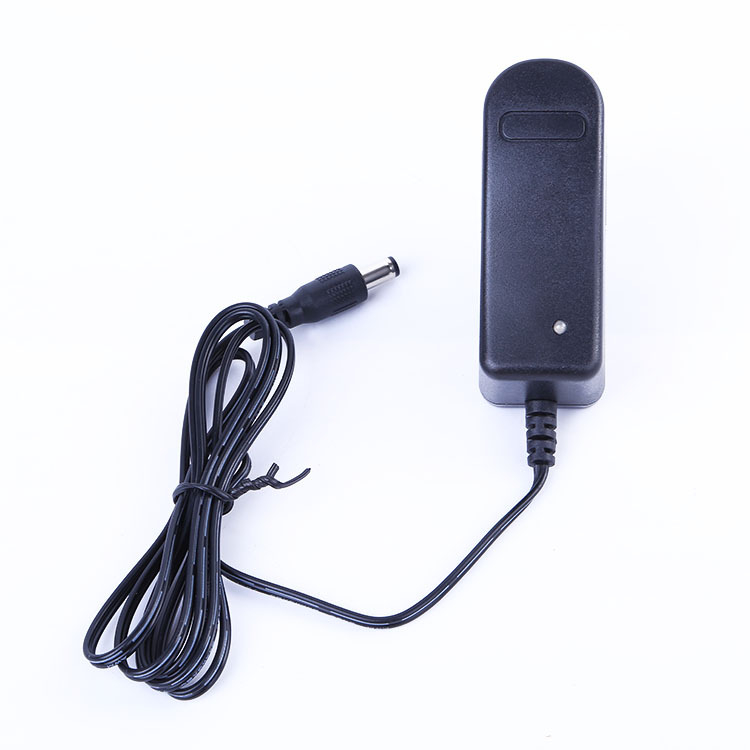 Punjač litijeve baterije za Fascia Gun Massager — ulaz 220V, izlaz DC8.4V1A, CE certifikat, serija: punjač litijevih baterija