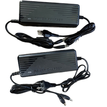 Încărcător pentru baterii Li-ion pentru bormașină, 12.6V DC 5A, intrare 100-240V AC