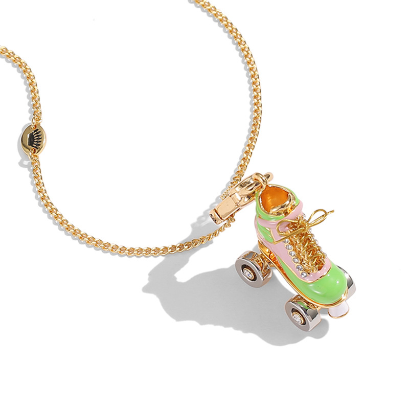 Колиета с подвижен медальон с кънки, карикатурен стил, свеж и сладък (Материал: сплав; Бранд: boshuolin juicy; Стил: Cartoon; Стилова класификация: свеж и сладък; Вид: Колие)