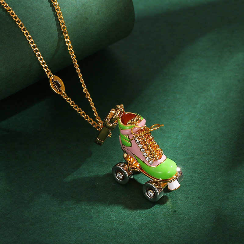 Колиета с подвижен медальон с кънки, карикатурен стил, свеж и сладък (Материал: сплав; Бранд: boshuolin juicy; Стил: Cartoon; Стилова класификация: свеж и сладък; Вид: Колие)