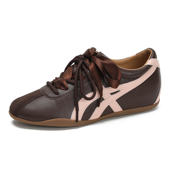 Adidași damă cu toc intern ascuns 3-5 cm, piele intoarsă, șireturi, talpă din cauciuc