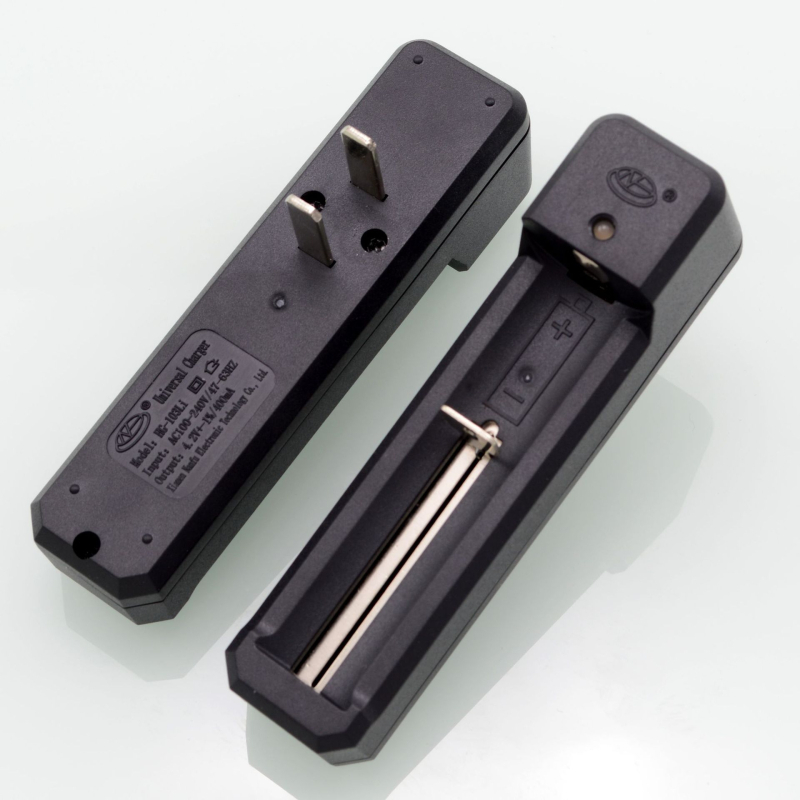 Punjač Li-ion baterija s jednim utorom, USB ulaz 5V, kompatibilan s 18650/10400/14500/16340, izlaz 4.2V 0.5A, 3.7V nominal