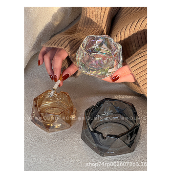 Üvegből készült hamutál, minimalist stílus, dekoráció és tárolási funkciók, Orthodontic márka