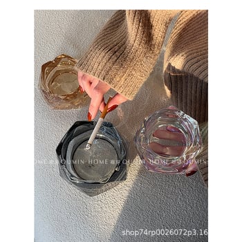 Üvegből készült hamutál, minimalist stílus, dekoráció és tárolási funkciók, Orthodontic márka