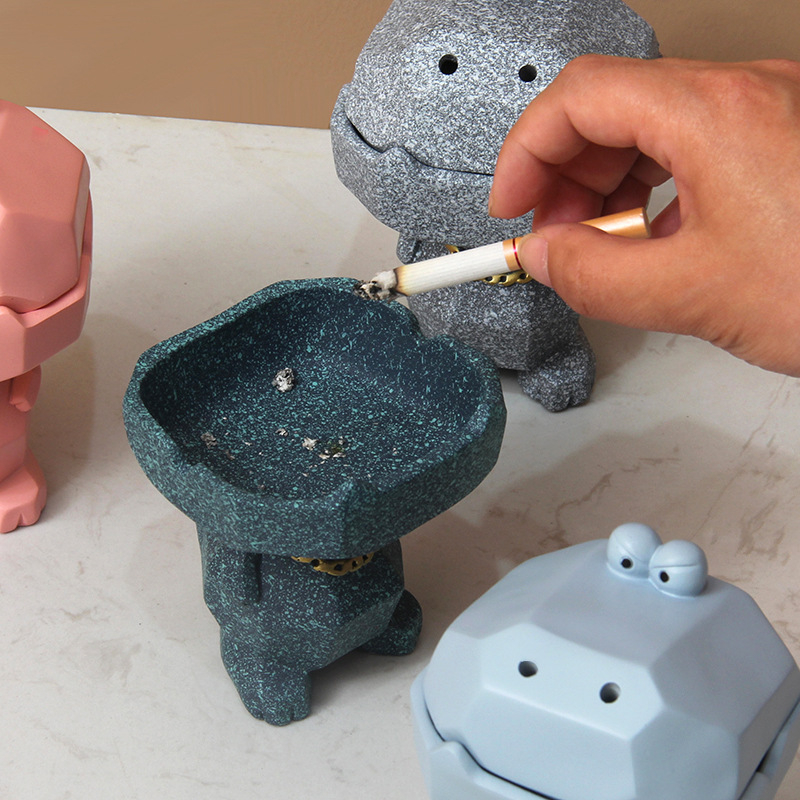 Krokodil formájú hamutál műgyantából, fedővel – szélálló, dekoratív kiegészítő otthonra és az irodába