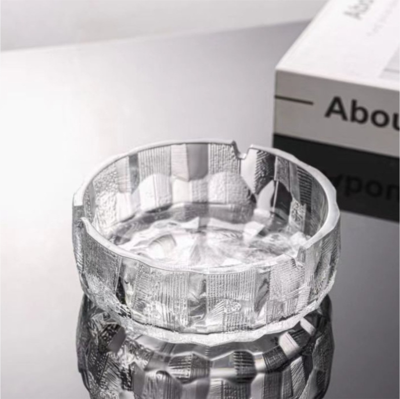 Scrumieră de sticlă – stil minimalist, siglă tipărită, personalizare disponibilă, cadou potrivit