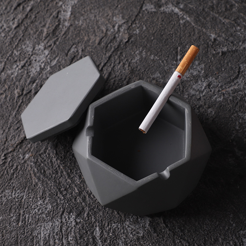 Pepeljara dijamantnog oblika s poklopcem, cement, skandinavski minimalistički dekorativni i skladišni dodatak