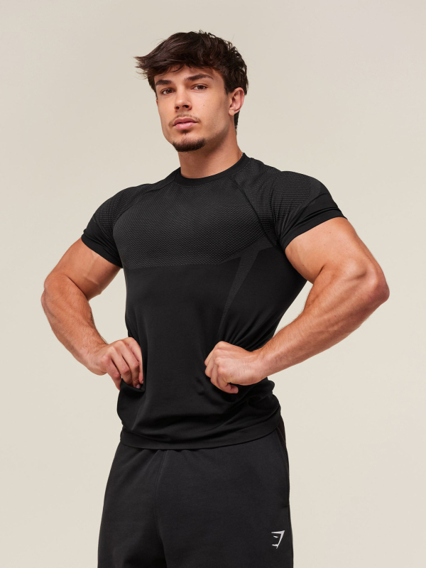 Férfi edzőpóló lazán szabott, poliészter, kerek nyakú, rövid ujjú, légáteresztő