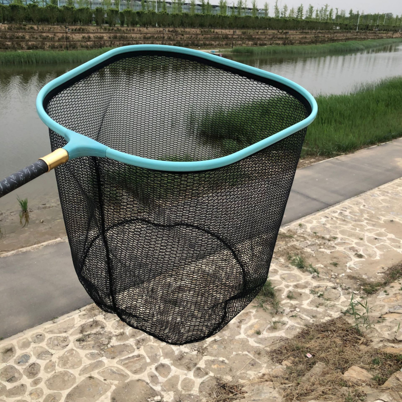 Cap de plasă triunghiular din aliaj de aluminiu pentru plase de pescuit (Brand Land War Brigade; Origine China; Material Aliaj de aluminiu; Design Cap de plasă triunghiular; Utilizare Echipament de pescuit)