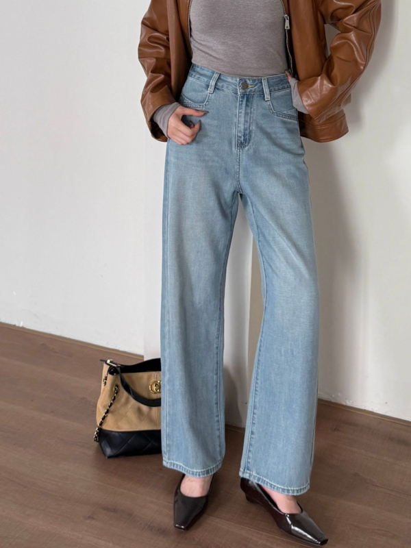 Ženske traperice od pamuka - visoki struk, straight kroj, mikroelastične, 70-80% pamuk