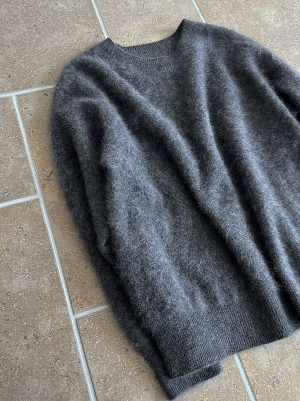 Aunt Luxi γυναικείος πουλόβερ από μαλλί-κάσμιρ με κουκούλα, στρογγυλός λαιμός, φαρδιά γραμμή, μακριά μανίκια, χειμώνας 2025