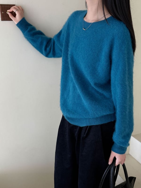 Aunt Luxi γυναικείος πουλόβερ από μαλλί-κάσμιρ με κουκούλα, στρογγυλός λαιμός, φαρδιά γραμμή, μακριά μανίκια, χειμώνας 2025