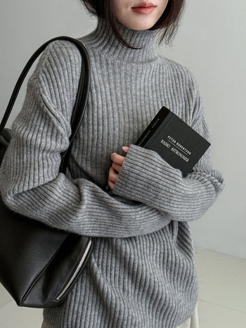 Πουλόβερ κορεατικού στυλ με ψηλό λαιμό, πλεκτό από ακρυλικό, φαρδιά γραμμή, μακριά μανίκια, χειμώνας 2025