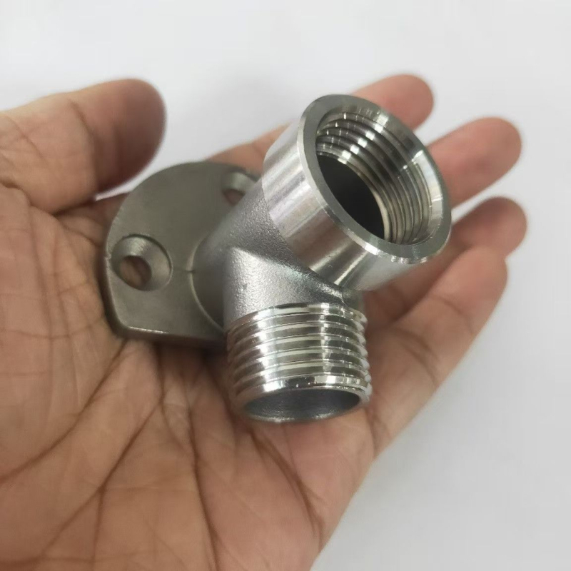 Adapter baze tuša za prijelaz s površinskog na skriveni ugradnju s mješovitim ventilom; materijal: nehrđajući čelik i bakar; moderni minimalistički stil