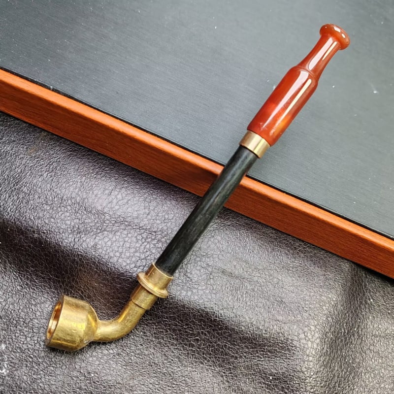 Metalni bong, staromodnog stila, ručno izrađeno, usnik od agat, tradicionalan etnički dizajn