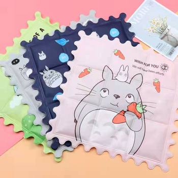 Karikatúrás hűtőpad irodai használatra, PVC-gél párna (Anyag: PVC • Töltet: víz • Stílus: karikatúra • Használat: hűtés és hőguta megelőzése)