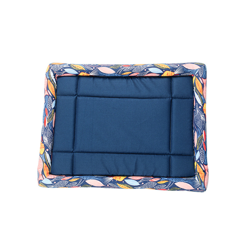 Kutyapárna – Poliészter, egész évben használható, vízálló, mosható, alkalmas minden kutyafajtára