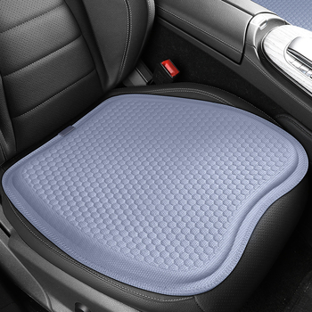 Egyrészes géles autóülés alátét, kis négyzet alakú, négy évszakos szellőzés, PVF felület, szintetikus rost töltet
