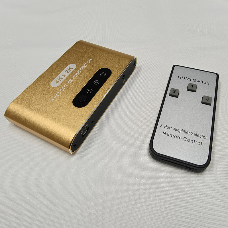 HDMI превключвател 4K, 3 входа 1 изход, алуминиев корпус, модел HS-301a/HS-301b, управление на захранването