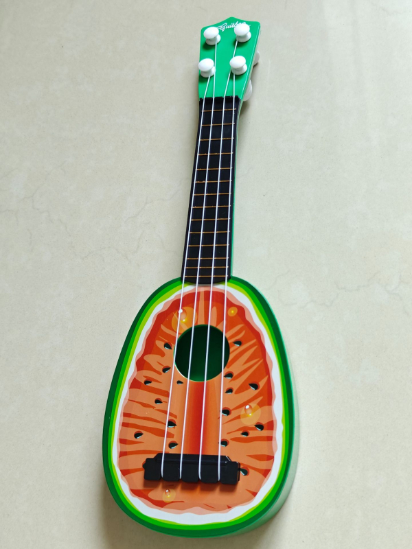 Mali plastični ukulele igračica za djecu 4–6 godina, interaktivna igračka s šarenim pakiranjem