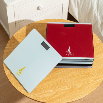 Otthoni testsúly- és testzsír mérleg, Type-C tápegység, 180 kg kapacitás