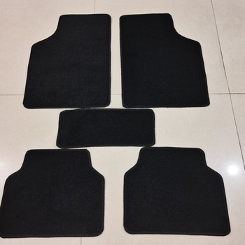 Универсални подложки за автомобил за петместен модел, петчастен комплект; материал: вълна; дебелина: 20 мм; тегло: 10 кг; съвместим с Audi A6L