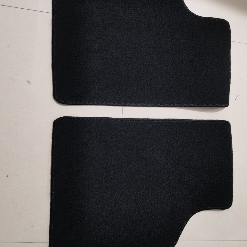 Универсални подложки за автомобил за петместен модел, петчастен комплект; материал: вълна; дебелина: 20 мм; тегло: 10 кг; съвместим с Audi A6L