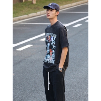 Тениска с принт Cade Cunningham за баскетбол, distressed изглед, свободна кройка, кръгло деколте, къси ръкави, 100% combed cotton