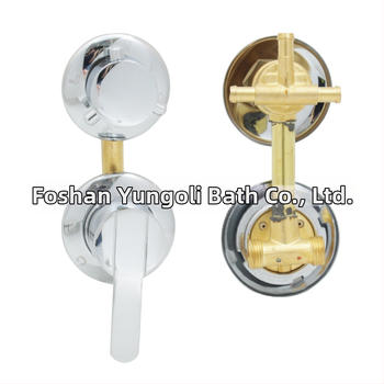 Réz falra szerelt zuhanykeverő – kerámiás szeleppel, 0–100°C, 1 MPa, elektroplakált felület