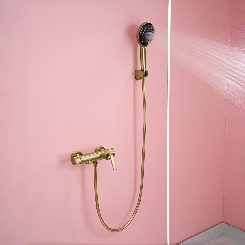 Σετ ντους από ορείχαλκο για τοίχο, με κεραμικό δίσκο βαλβίδας, παγκόσμιο έδρα βαλβίδας και λειτουργία με κλειδί