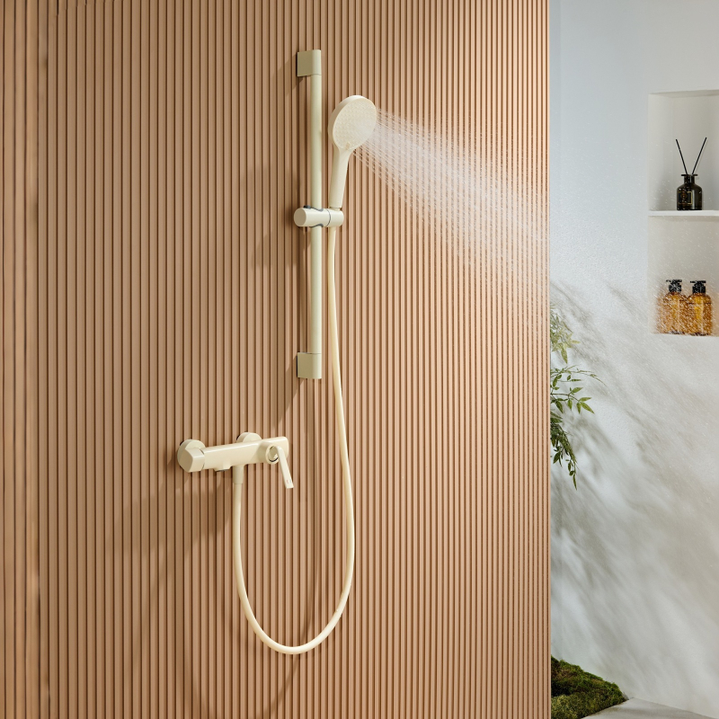 Σετ ντους από ορείχαλκο για τοίχο, με κεραμικό δίσκο βαλβίδας, παγκόσμιο έδρα βαλβίδας και λειτουργία με κλειδί