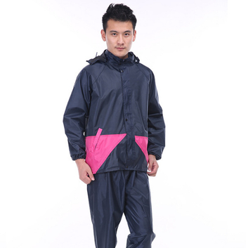 Motorkerékpáros esőponcho - Stílus: Felosztott poncsó; Szövet: Oxford anyag; Vízálló réteg: PVC ragasztó; Alkalmas felnőtteknek; Testreszabás: Igen