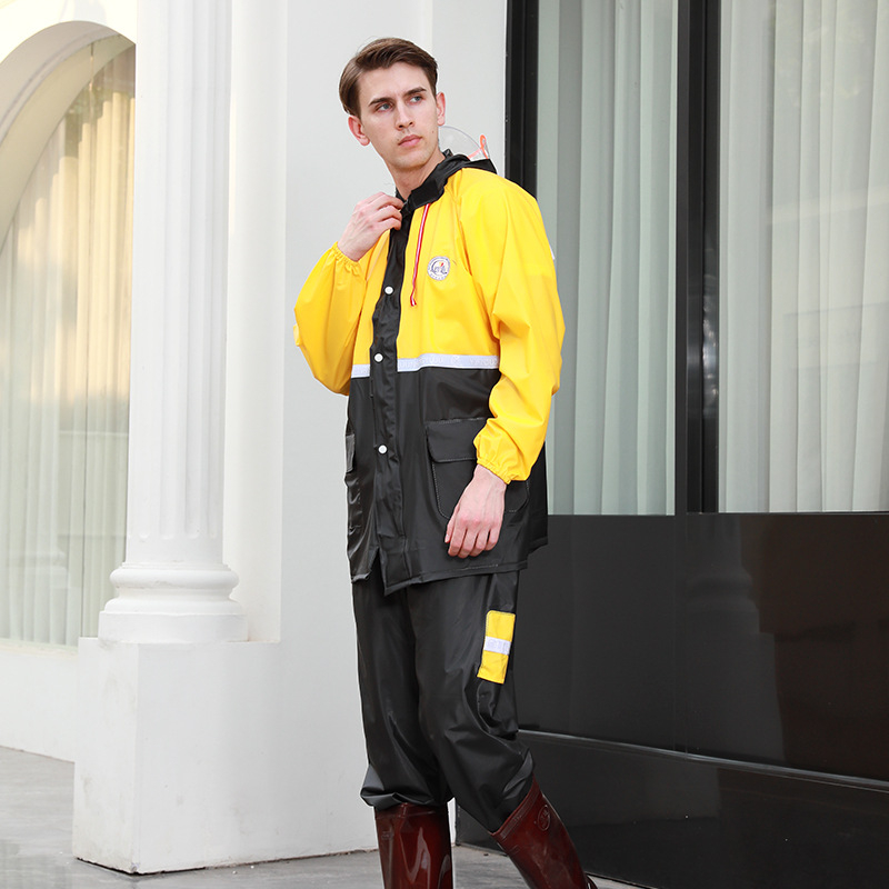 Koreai stílusú felosztott esőkabát, PVC anyag, fényvisszaverő részletek és légáteresztő, felnőtteknek, egy személyes használatra, túra poncsó, logó nyomás lehetséges