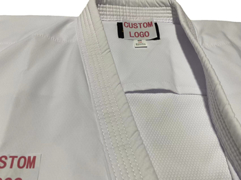 GI Karate pentru adulți – țesătură stretch poliester-bumbac, 65% poliester, căptușeală din bumbac combed 65%, model: dungă sau uni