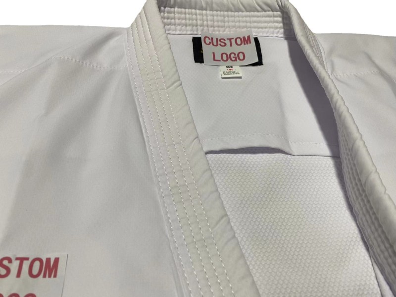 GI Karate pentru adulți – țesătură stretch poliester-bumbac, 65% poliester, căptușeală din bumbac combed 65%, model: dungă sau uni