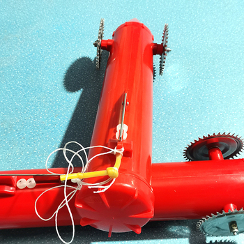 Távirányítós eszköz jég alatti hálózáshoz és szálbevezetéshez, műanyagból