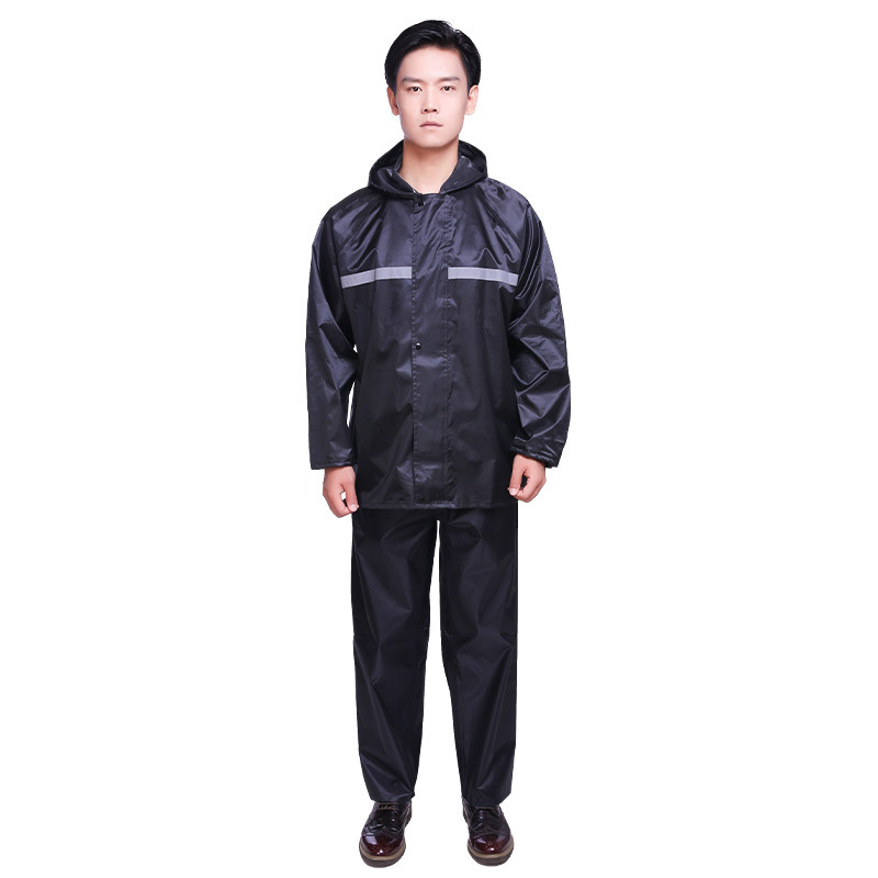 Esőkabát és nadrág készlet, split dizájn, reflexiós szalagok, kétszeres rétegű megerősítés, PVC anyag
