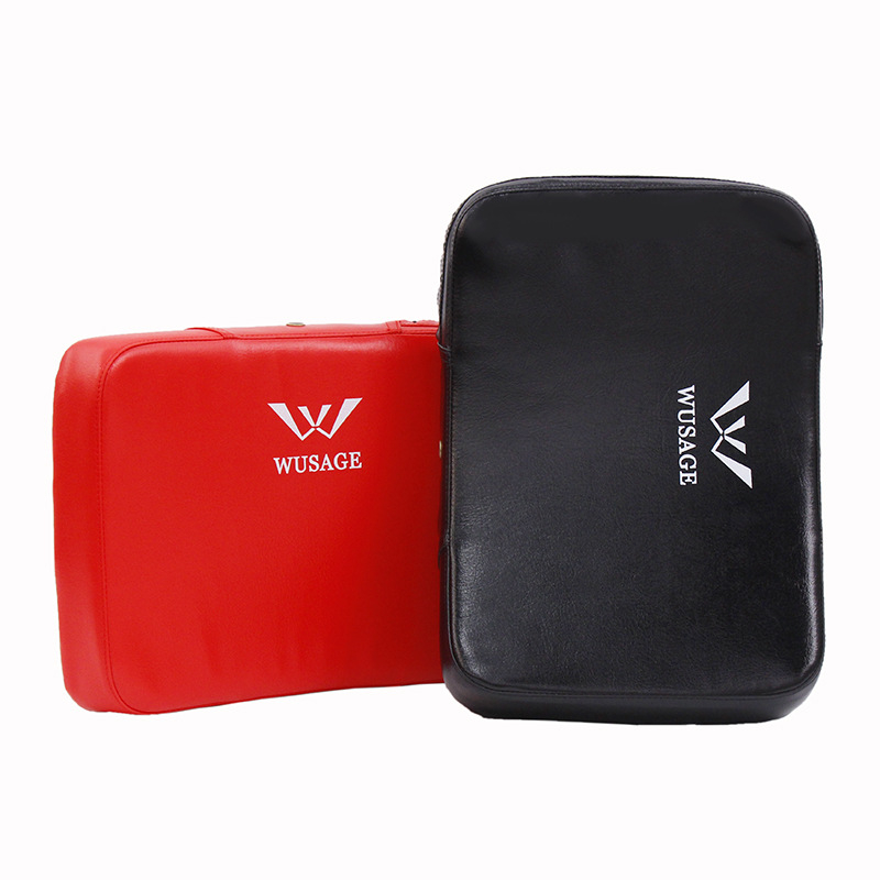 Taekwondo cilj za stopalo s zakrivljenim bočnim udarcem i ciljem za prsa za sparing, s ručnim zahvatom, model WSR-6018, PVC+EVA, 400 g, Marka Wusage/Sage