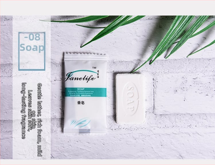 одноразов шестчленен комплект за четки за зъби и тоалетни принадлежности, пластмасов материал (PE), печатано лого, възможност за персонализация, срок на годност 36 месеца