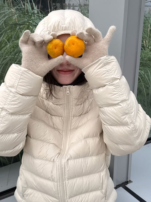 Γυναικείο μπουφάν με κουκούλα, νάιλον ύφασμα, χαλαρή γραμμή, περιεκτικότητα σε πούπουλα 86–90%, γέμισμα 101–200 g
