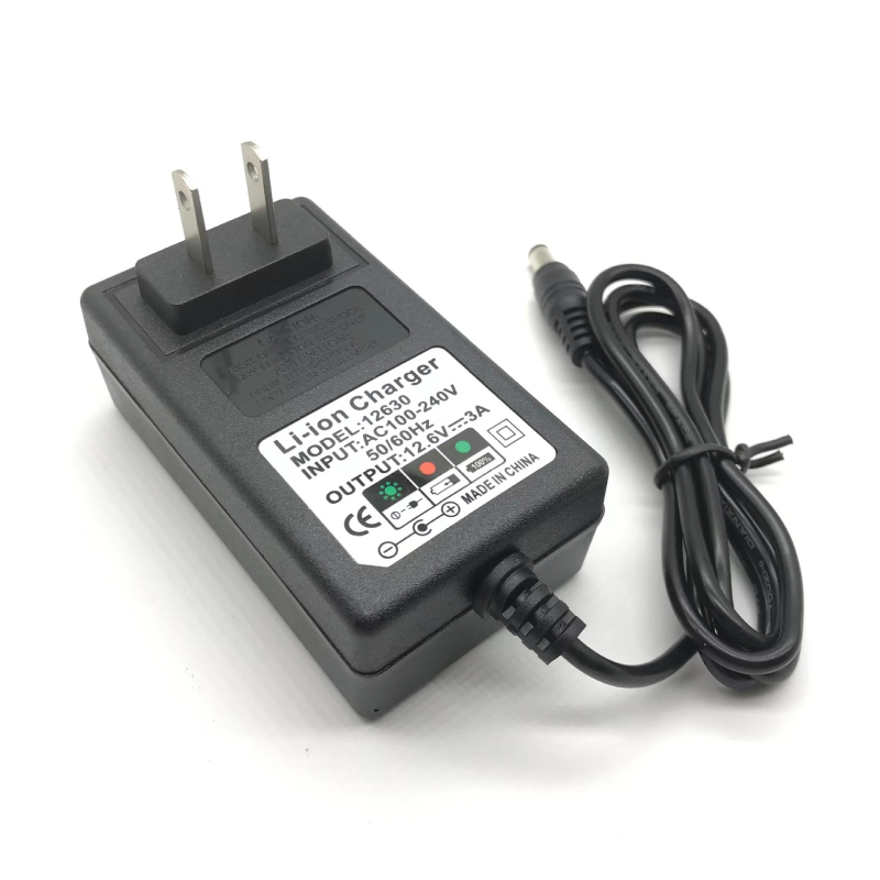 Punjač litijskih baterija 18650, serija 12.6V3A / 16.8V3A / 21V2A, unos 110-240V AC, izlaz 12.6V 3A