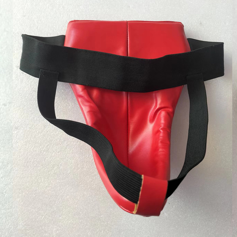 Harcművészeti edzéshez ágyékvédő – PU anyag, függőleges stílus, 0,15 kg, modell crotch protector, felnőtteknek