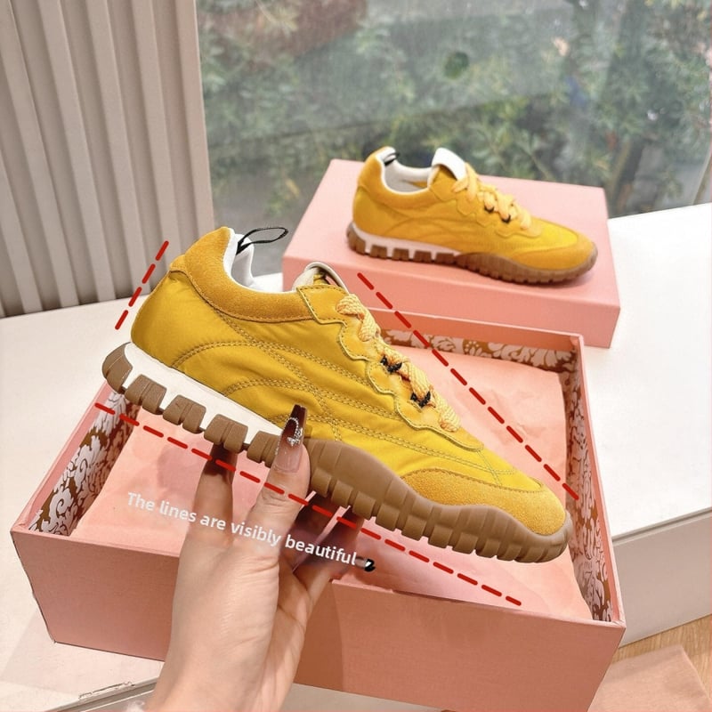 Ženske tenisice s debelim potplatom: okrugli vrh, gornji dio od super vlakna, gumeni potplat, vezanje